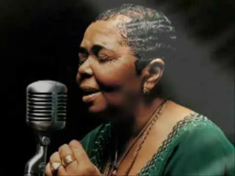 Cesária Évora - Bésame mucho